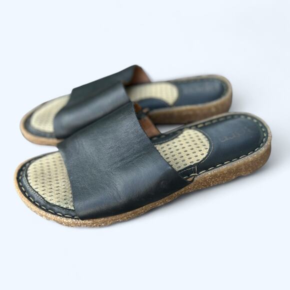 Born Women's Playa Basic Black Leather Slide Comfort Sandals sz 6 Beachy Summer - Picture 2 of 9